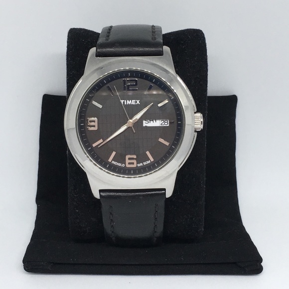 Timex Other - Men’s Timex Watch Black Face, Indiglo, Leather